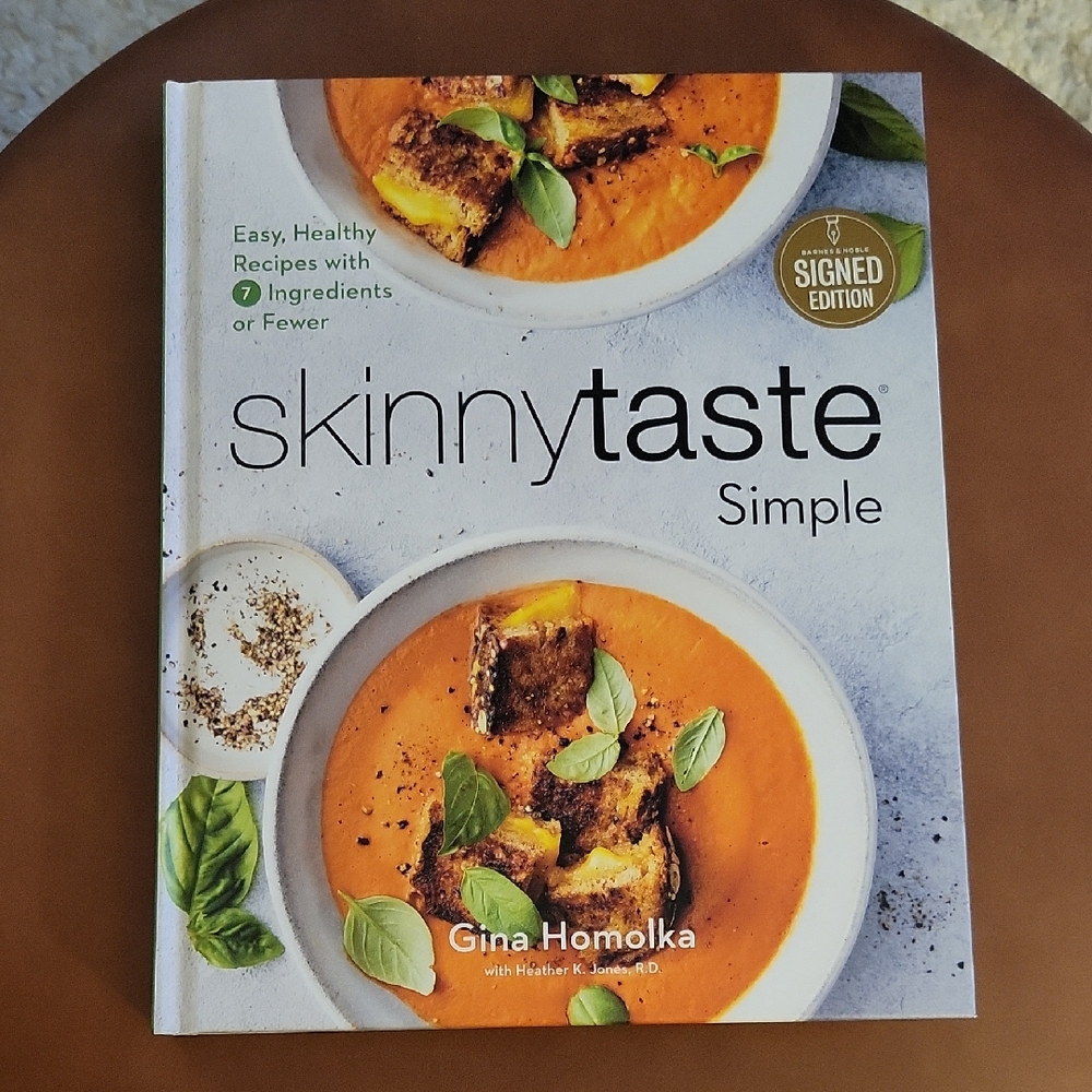 Skinnytaste Simple Cookbook - White Cover